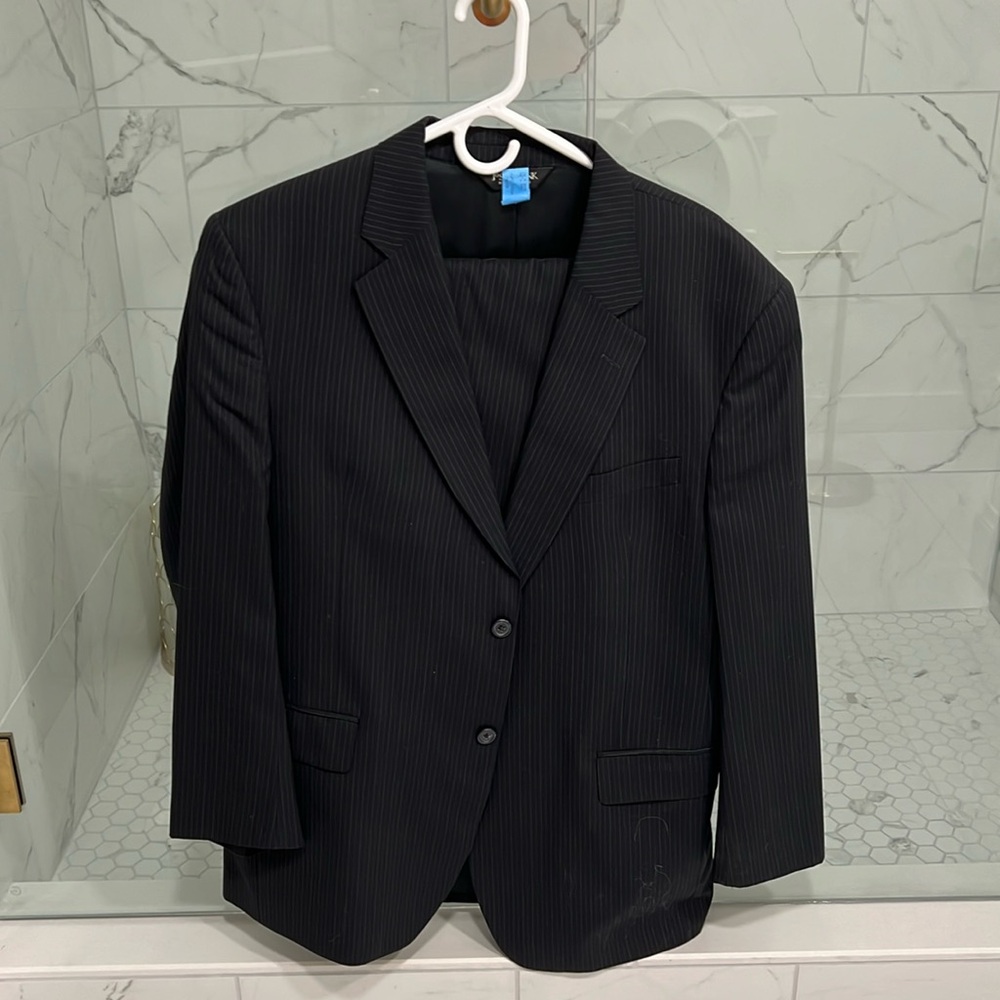 MENS Jos. A. Banks Suit Set